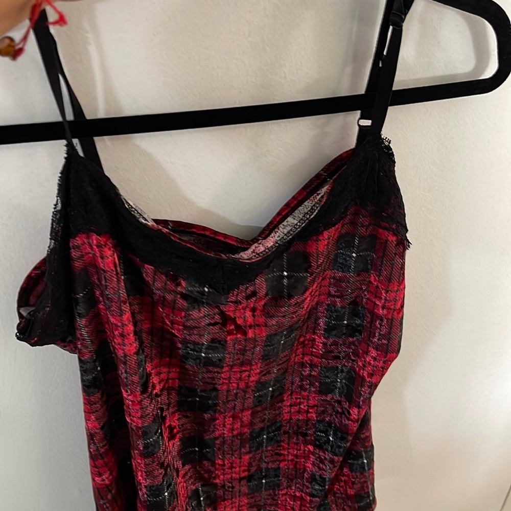 Woman tops - Picture 1 of 4